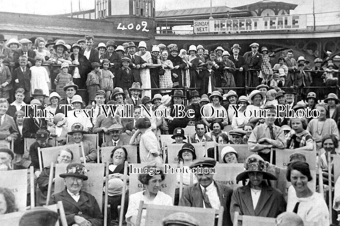 LI 2454 - Cleethorpes Pier Group, Lincolnshire