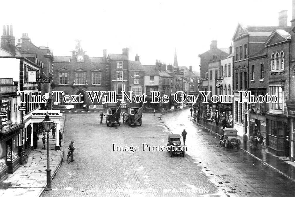 LI 2527 - Spalding Market Place, Lincolnshire c1927