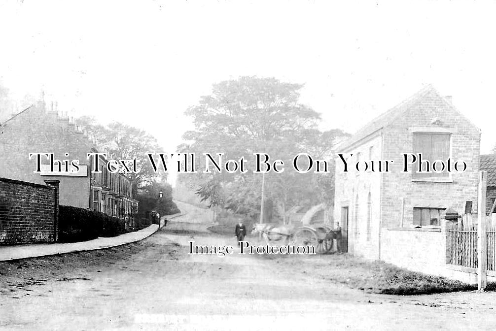 LI 2713 - Ferriby Road, Barton, Lincolnshire c1910