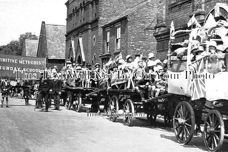 LI 2733 - Barton On Humber Primitive Methodist Sunday School c1927