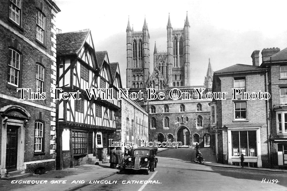 LI 2887 - Exchequer Gate & Lincoln Cathedral, Lincolnshire