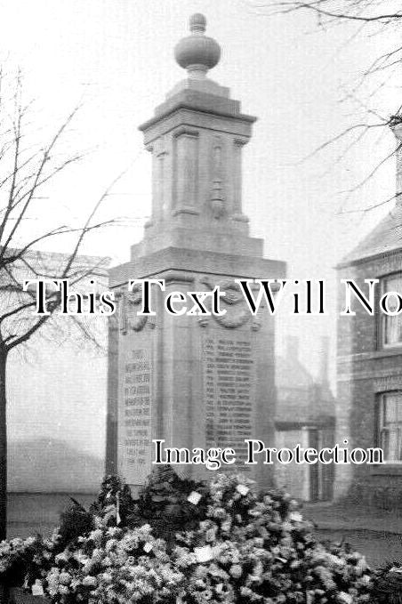 LI 2906 - Crowland War Memorial, East Street, Lincolnshire