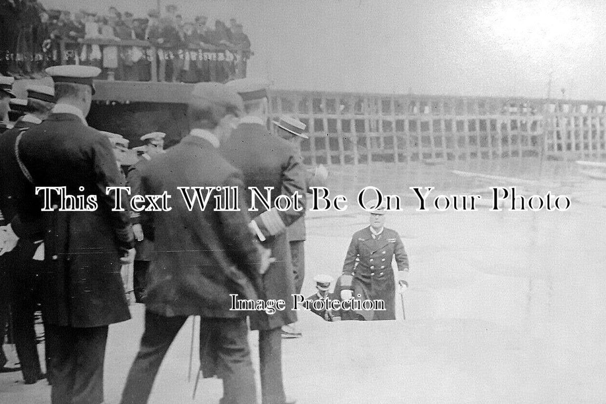 LI 2929 - Admiral Beresford Visiting Royal Dock Grimsby, Lincolnshire