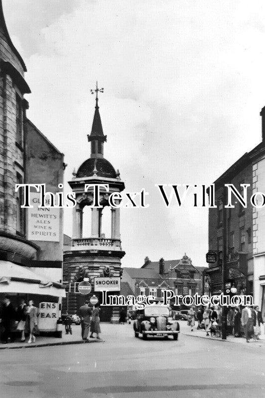 LI 2997 - Old Market Place, Grimsby, Lincolnshire c1954