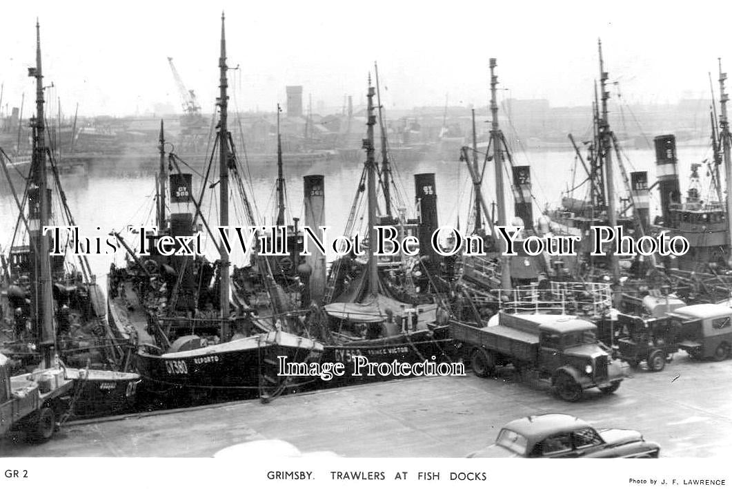LI 3194 - Grimsby Fishing Trawlers At Fish Docks, Lincolnshire