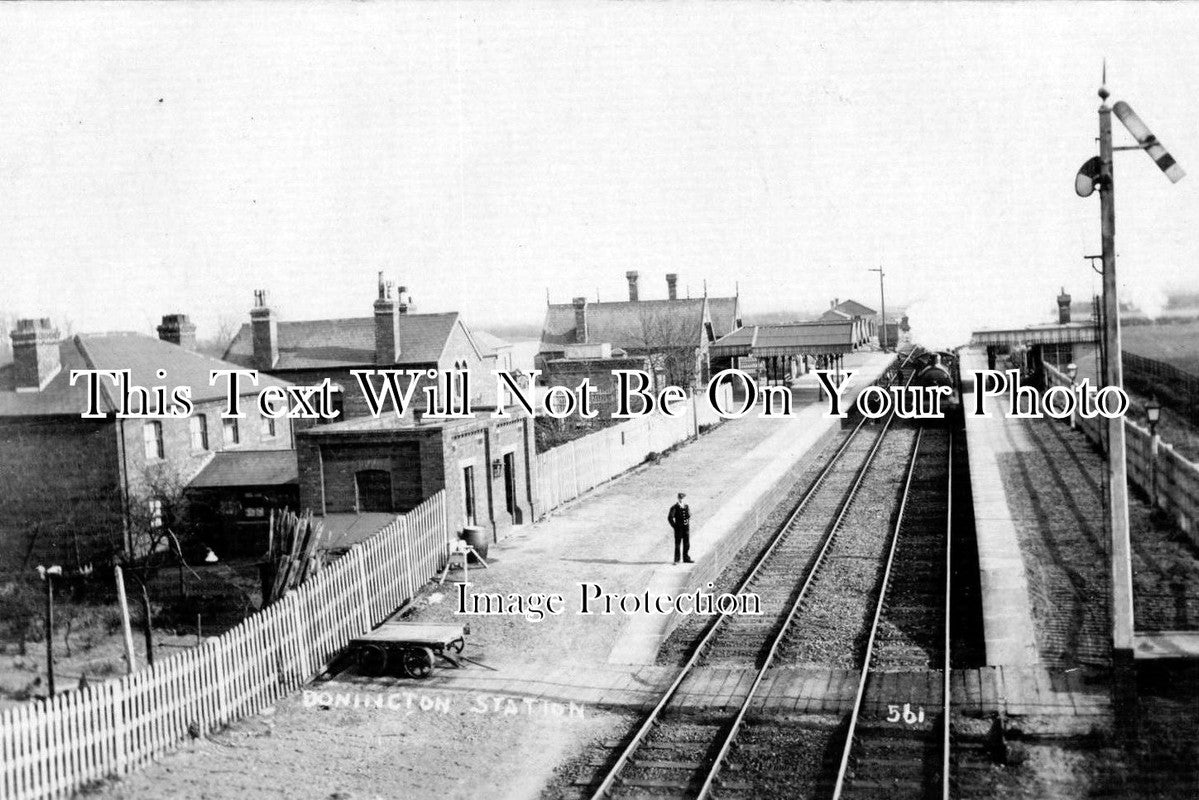 LI 392 - Donington Railway Station, Lincolnshire