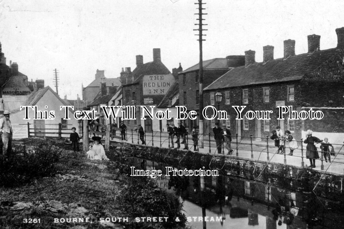 LI 777 - South Street & Stream, Bourne, Lincolnshire c1913