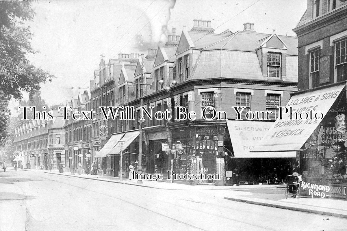 LO 1085 - Shop Fronts, Richmond Road, London