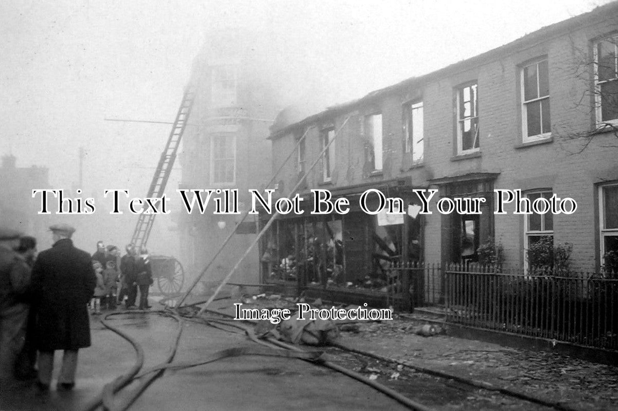 LO 1266 - Fire At Southwold, Suffolk c1930
