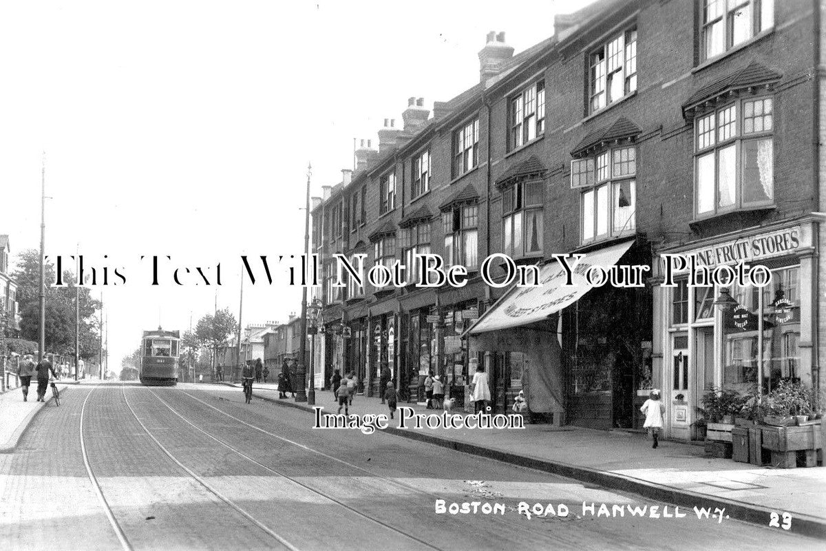 LO 1597 - Boston Road, Hanwell, London c1910