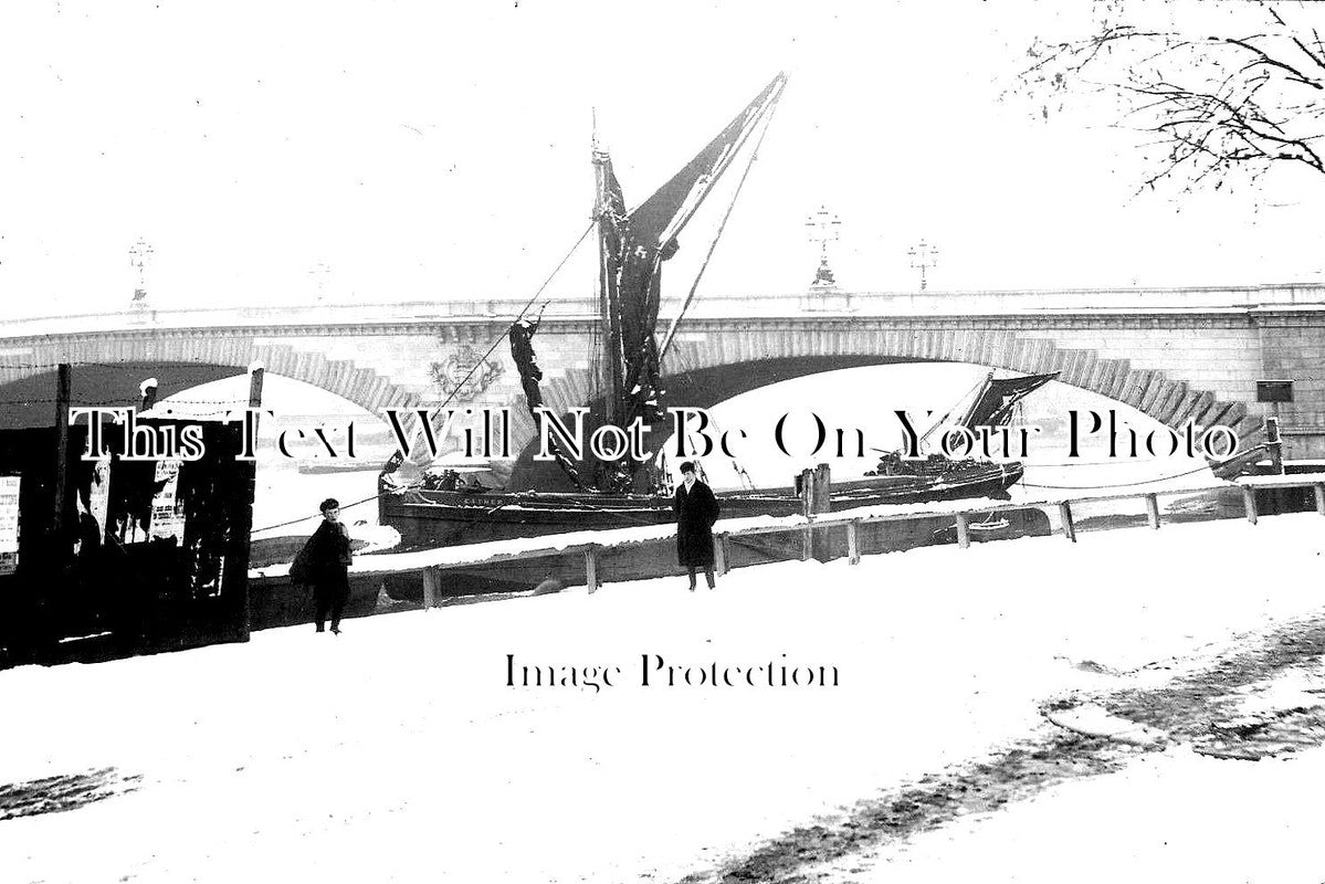 LO 1776 - Kew Bridge, Richmond, London c1909