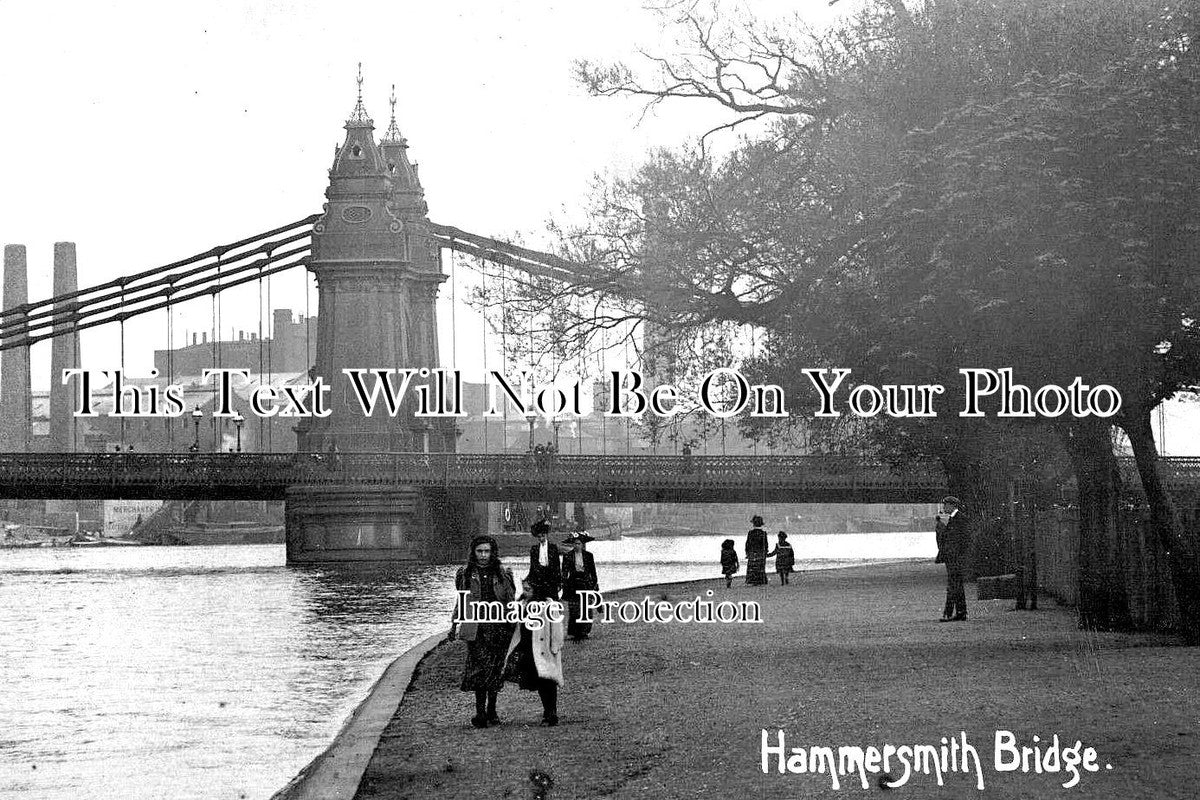 LO 1956 - Hammersmith Bridge, London