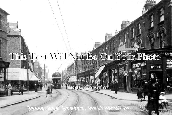 LO 2390 - Hoe Street, Walthamstow, Waltham Forest, London c1925