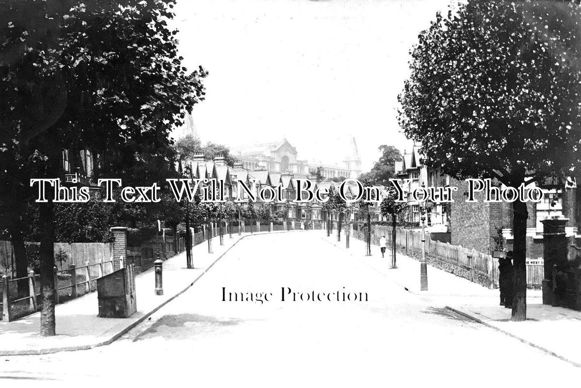 LO 2411 - Priory Road View, Hornsey, London