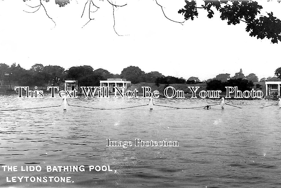 LO 2616 - The Lido Bathing Pool, Leytonstone, London