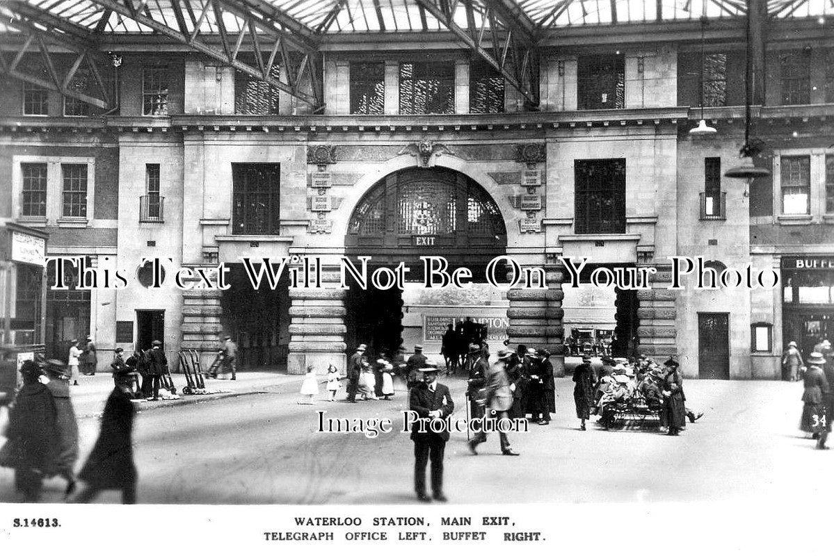 LO 2701 - Waterloo Railway Station Main Exit, London