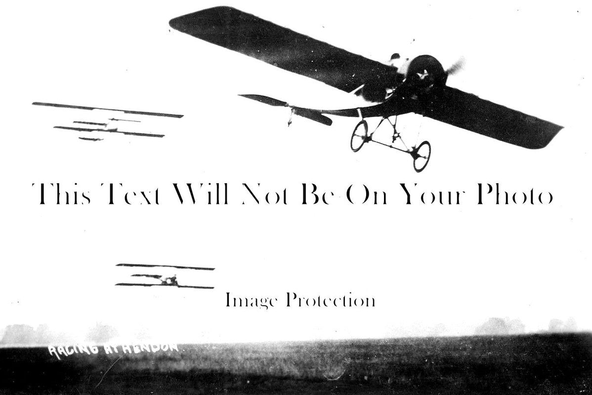 LO 2741 - Biplanes & Monoplane Racing At Hendon, London