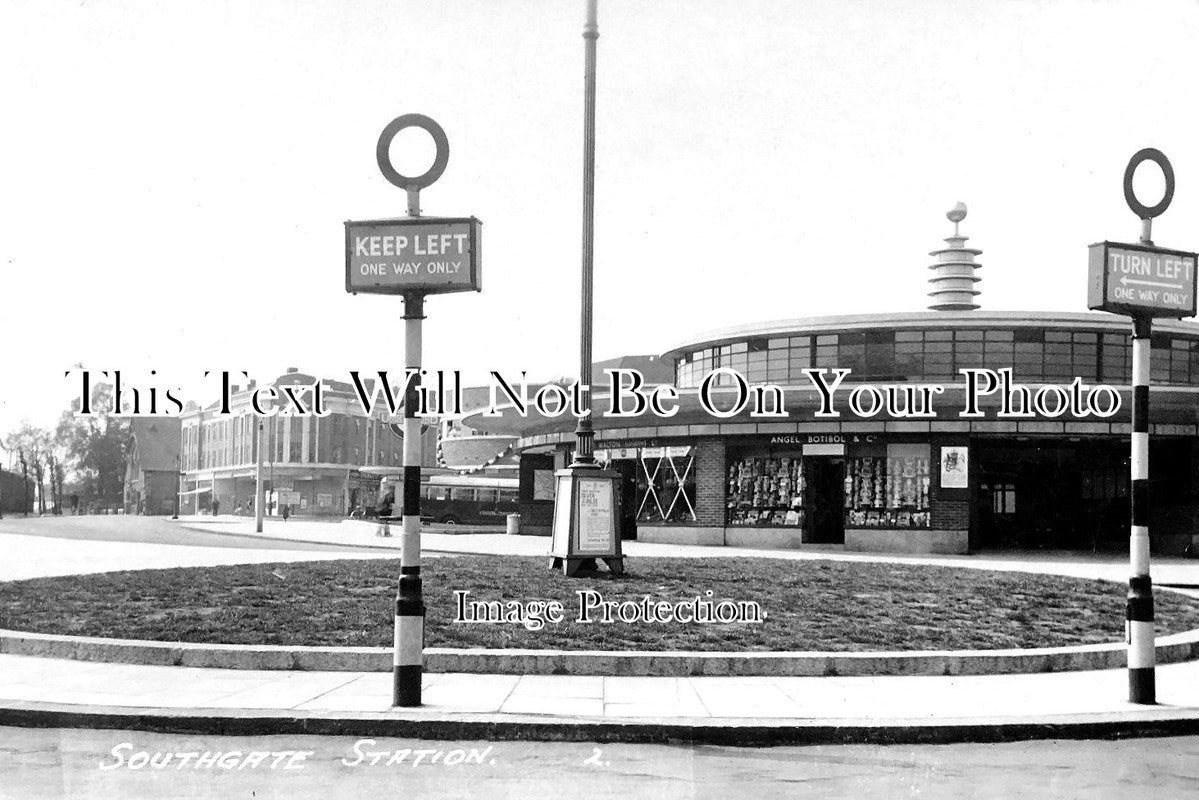 LO 2880 - Southgate Underground Tube Station, London c1935