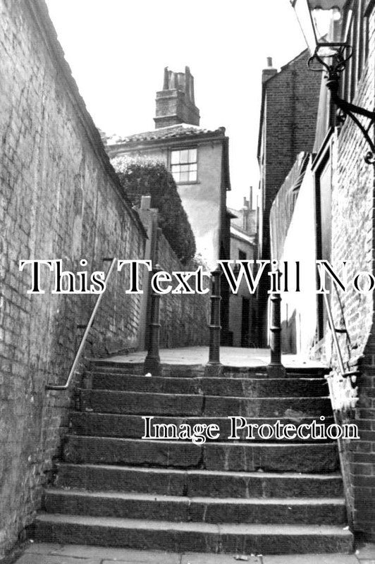 LO 2928 - Streatley Walk, Hampstead, London