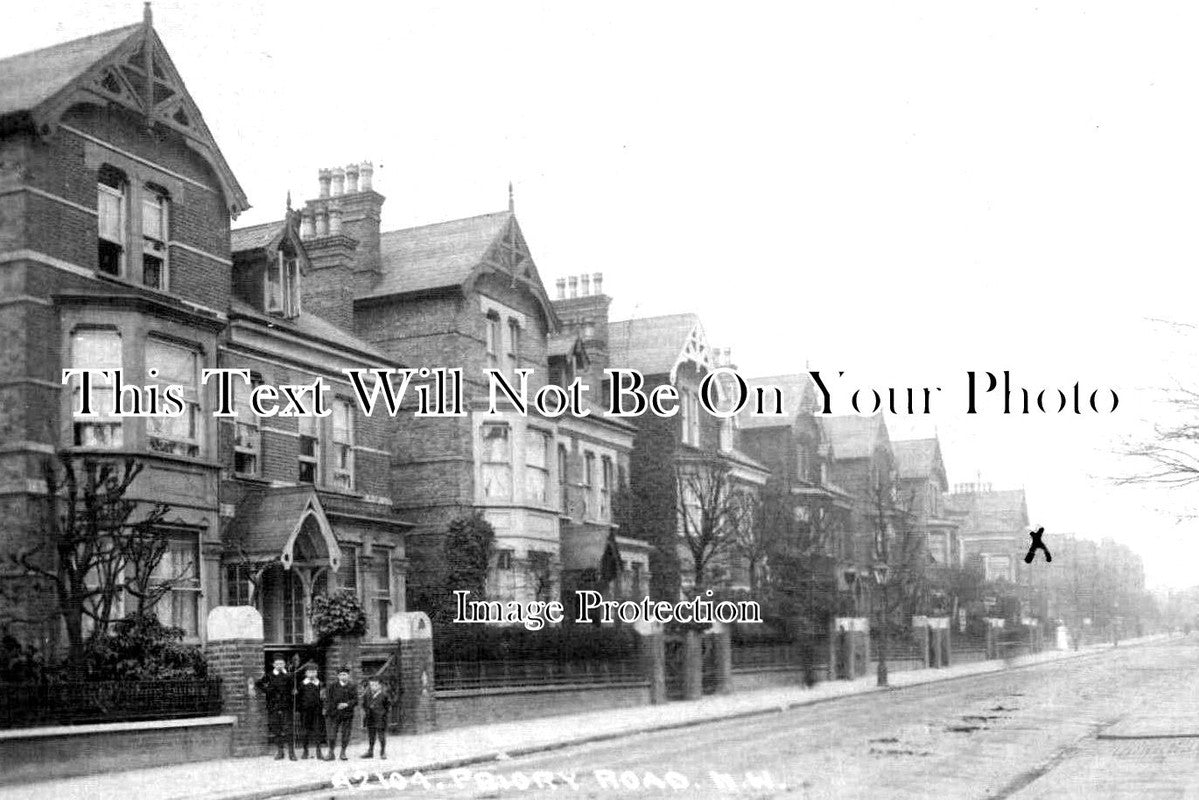 LO 2932 - Priory Road, Kilburn, London