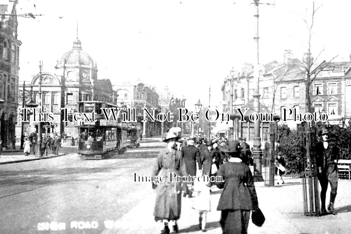 LO 2947 - High Road, Wood Green, London c1922