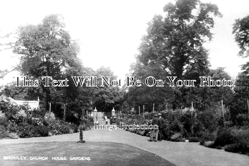 LO 3118 - Bromley Church, House Gardens, London