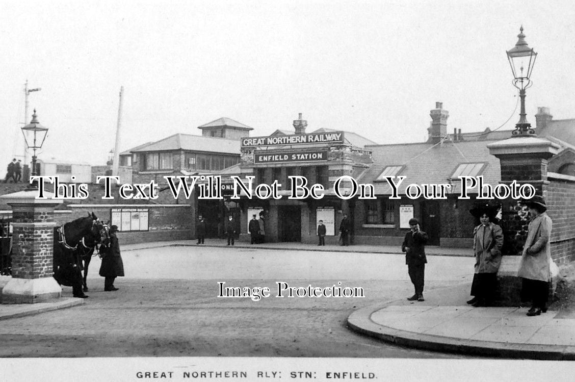 LO 347 - Palmers Green GNR Railway Station, Enfield, London