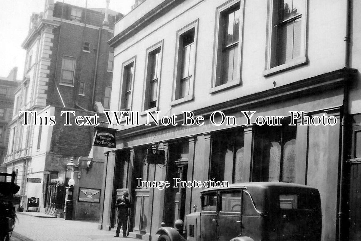 LO 3483 - The Queens Arms, South Kensington, London c1930