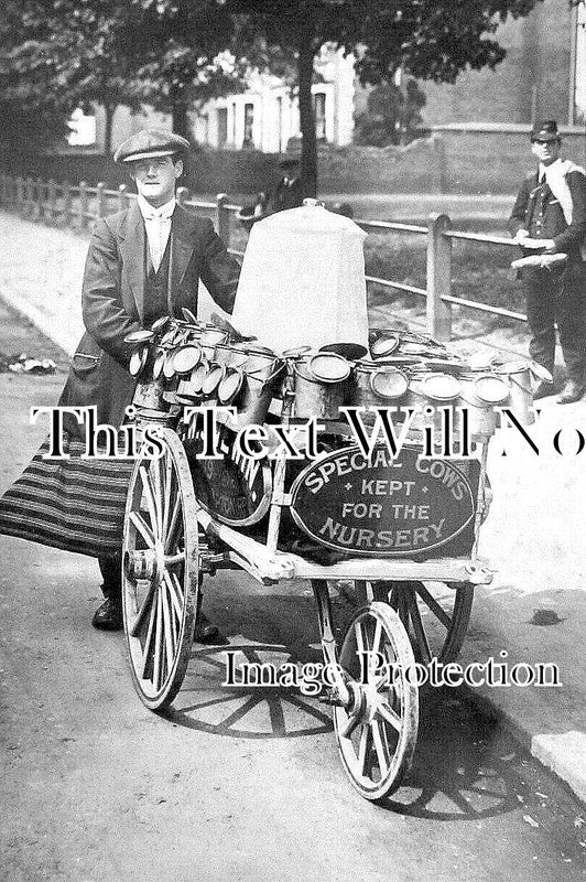 LO 3622 - London Life, The Milkman