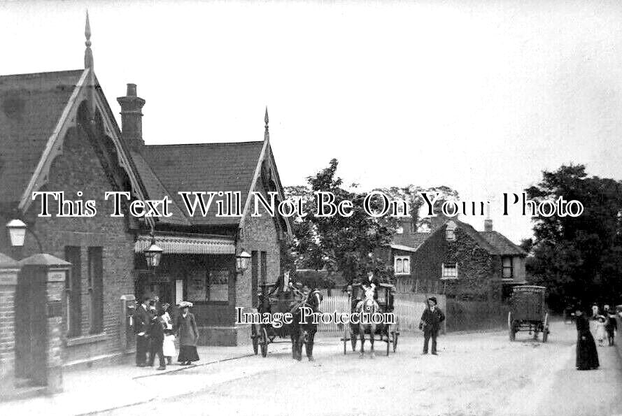 LO 3641 - Winchmore Hill Station, Enfield, London c1904