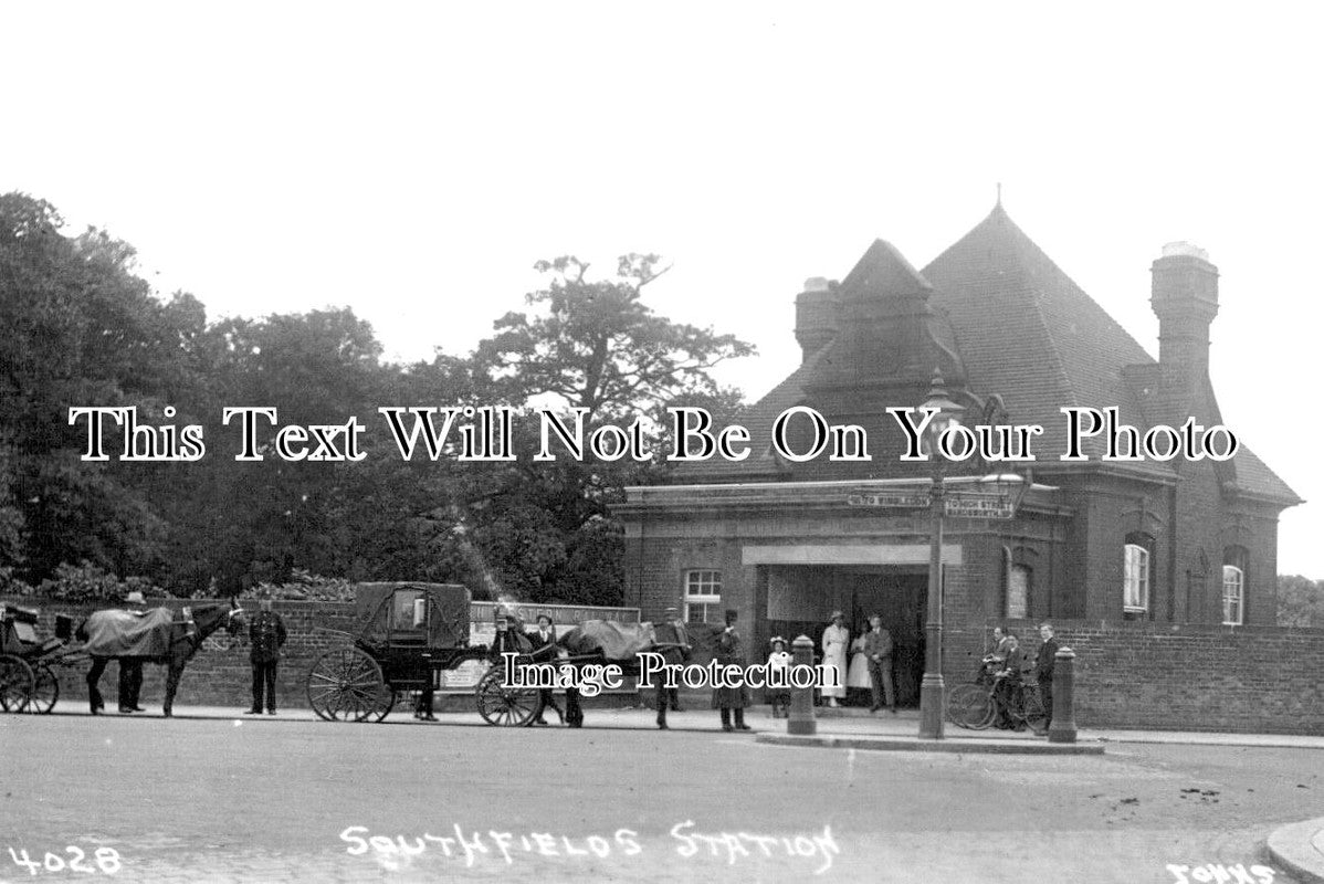 LO 3765 - Southfields Railway Station, Wandsworth, London c1919