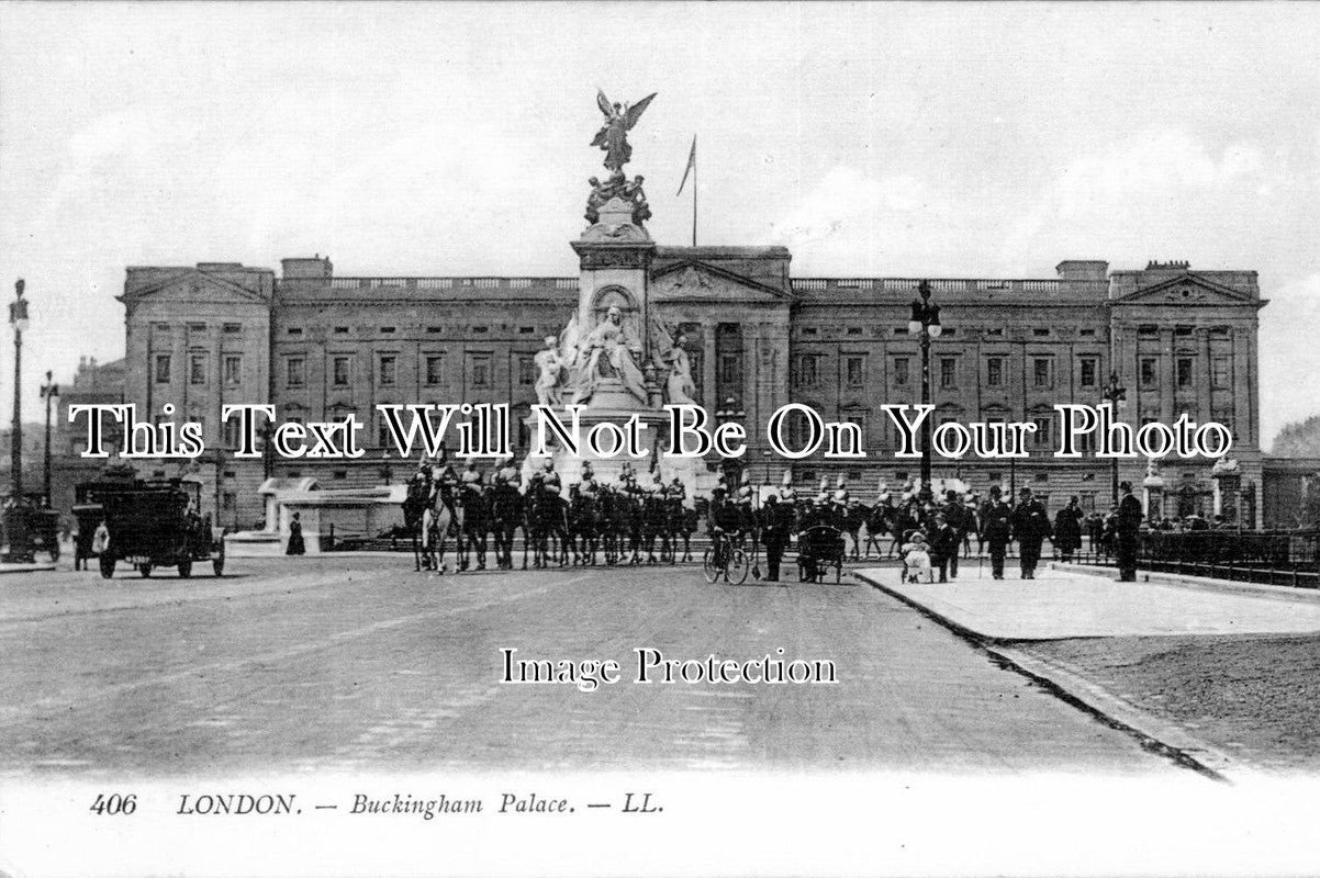 LO 381 - Buckingham Palace, London