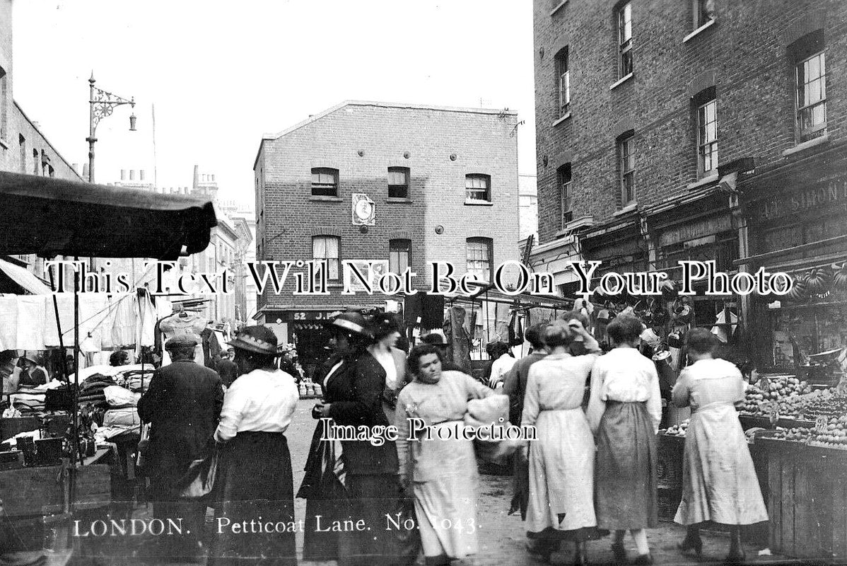 LO 3865 - Petticoat Lane, London