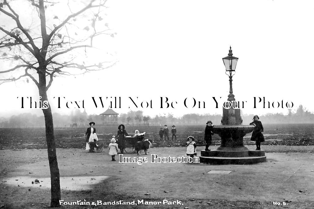 LO 3887 - Fountain & Bandstand, Manor Park, London