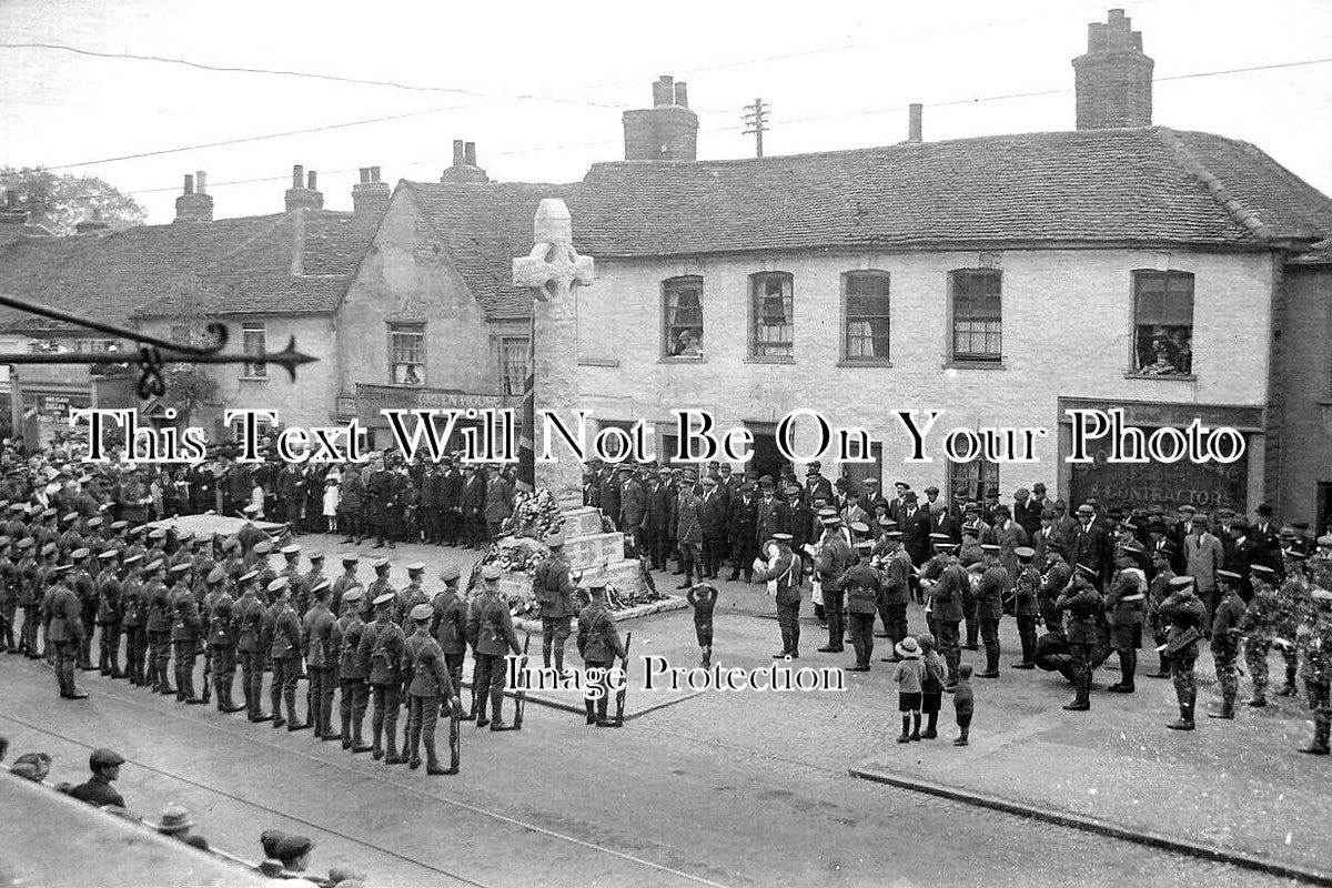 LO 4133 - Middlesex Regiment War Memorial, Edgware, London