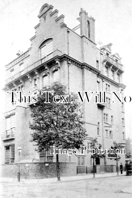 LO 4440 - Lansdowne House, London c1905