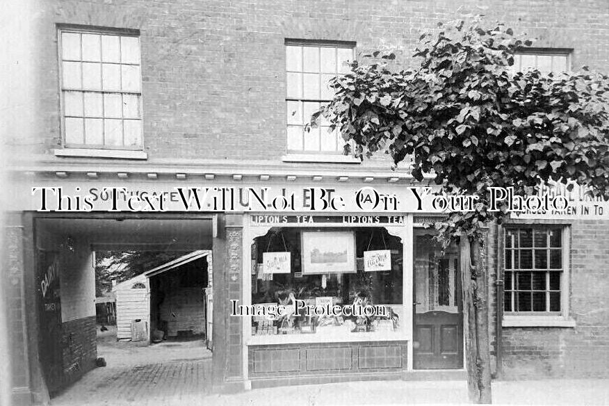 LO 4672 - Tullers Shop, Southgate High Street, Enfield, London
