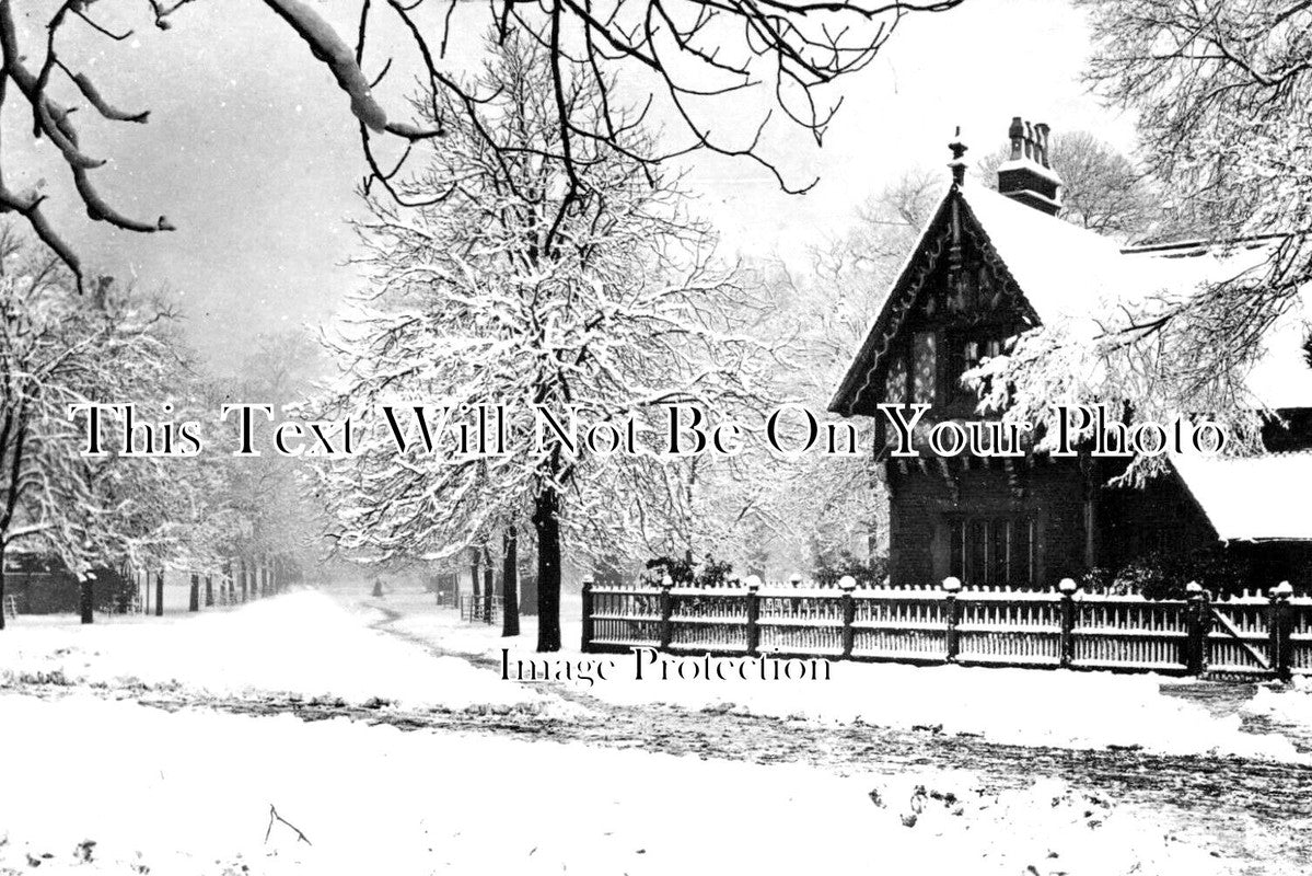 LO 4773 - Park Lodge, Greenwich Park, London