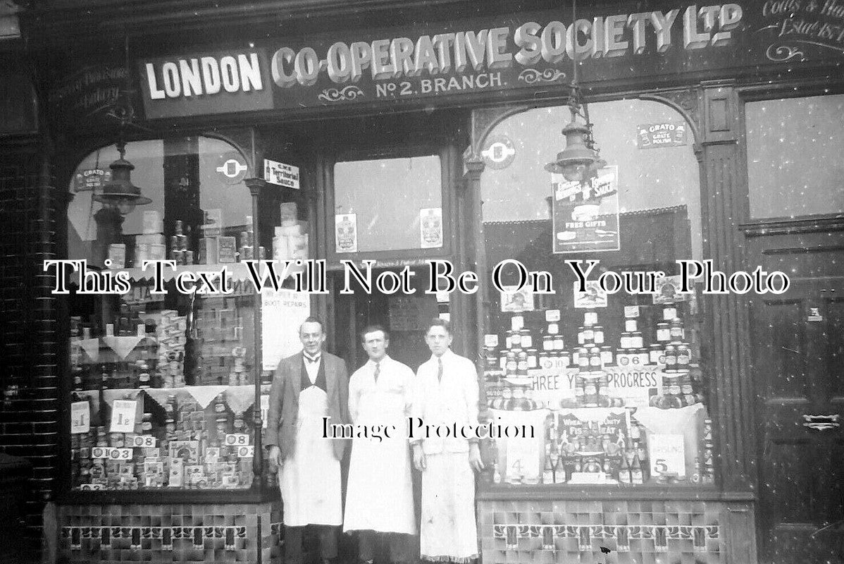 LO 4961 - London Co-Operative Shop, Edgware