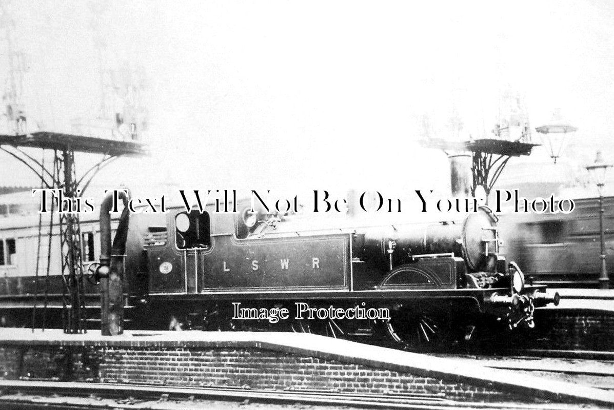 LO 5202 - LSWR Steam Locomotive, Waterloo Railway Station, London c1905
