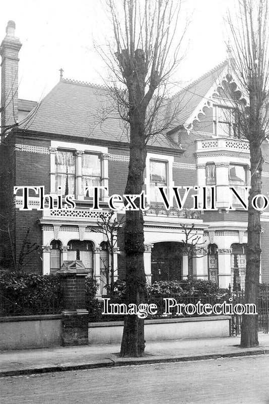 LO 5583 - 7 Walpole Gardens, Chiswick, London c1908
