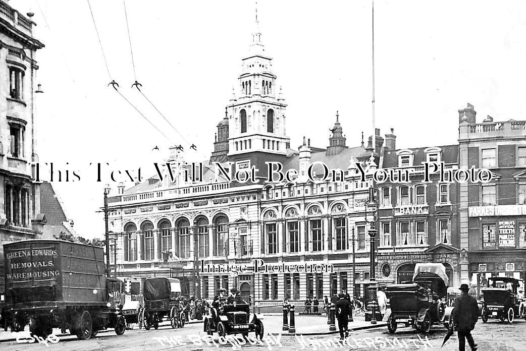 LO 5612 - The Broadway, Hammersmith, London