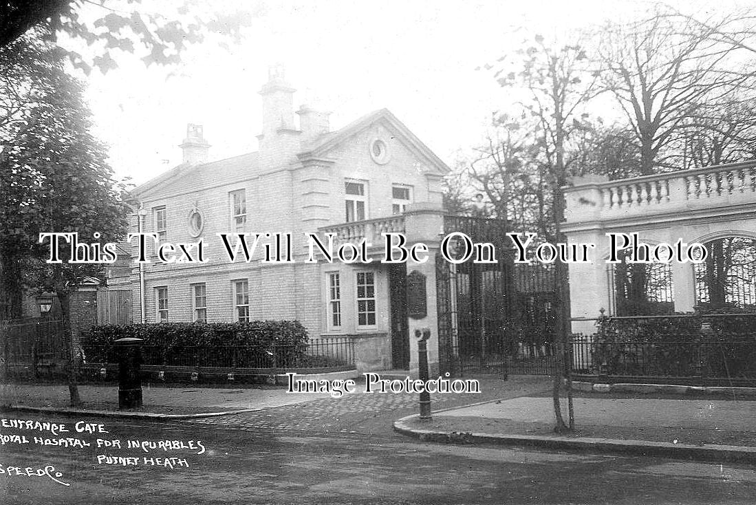 LO 5734 - Entrance Gate, Royal Hospital For Incurables, Putney Heath, London