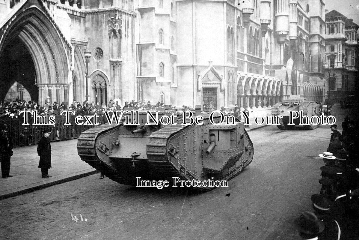 LO 5893 - WW1 Tank, Tanks, The Strand, London