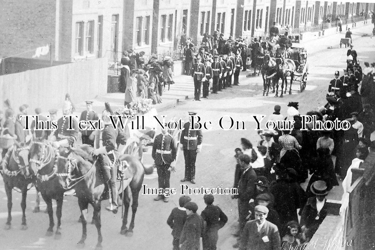 LO 988 - Military Funeral, Raynes Park, London c1905