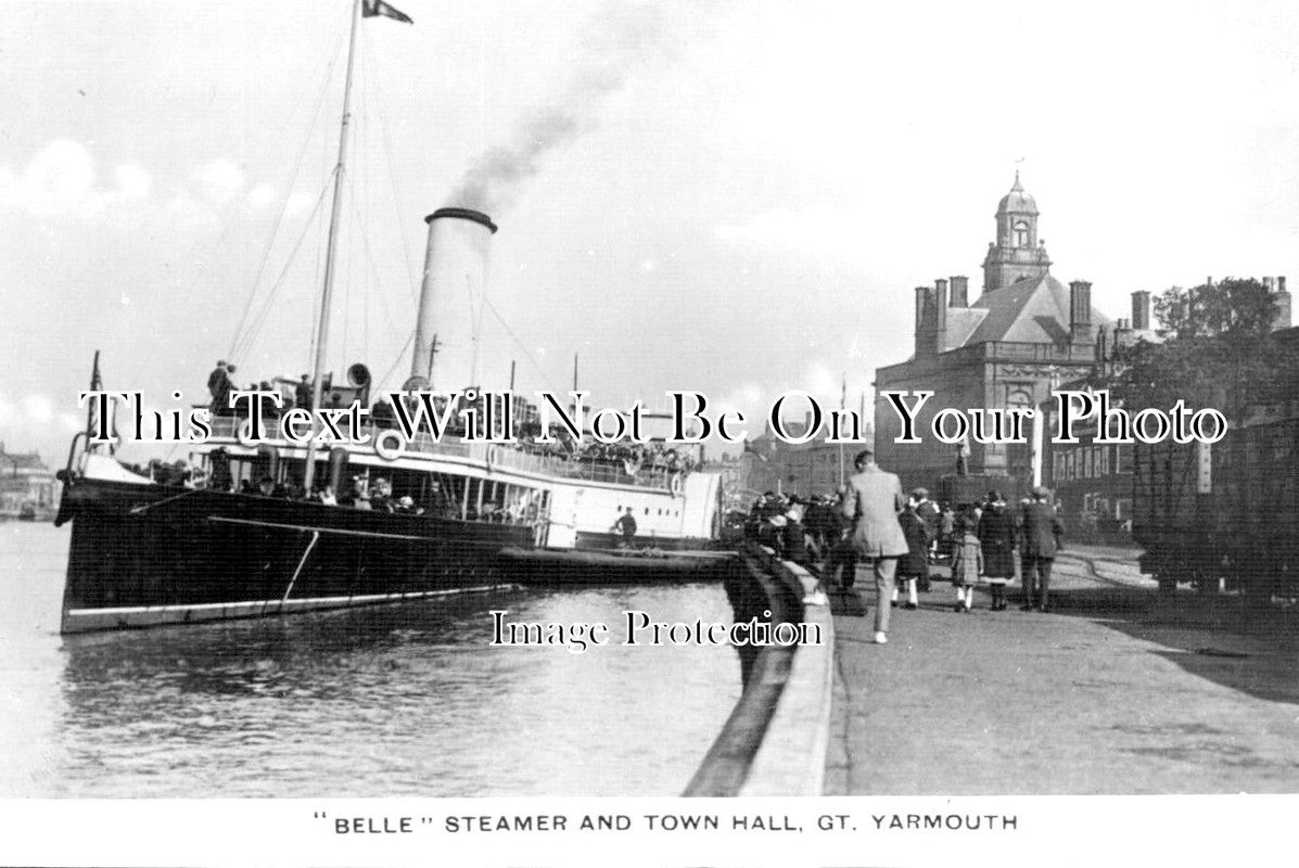 NF 1234 - Belle Steamer & Town Hall, Great Yarmouth, Norfolk
