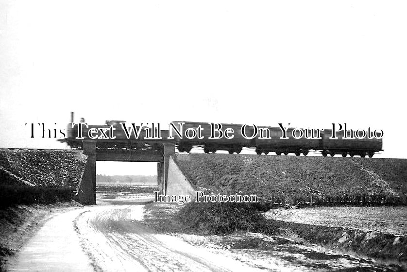 NF 1379 - Train On Bridge, Wells, Norfolk c1906