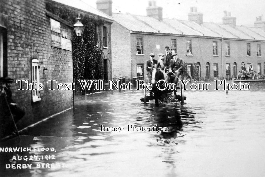 NF 149 - Derby Street, Norwich Floods, Norfolk 1912
