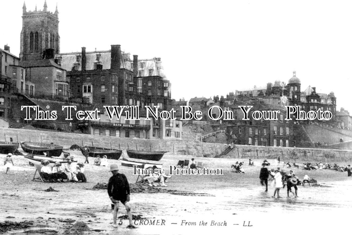 NF 1738 - Cromer From The Beach, Norfolk