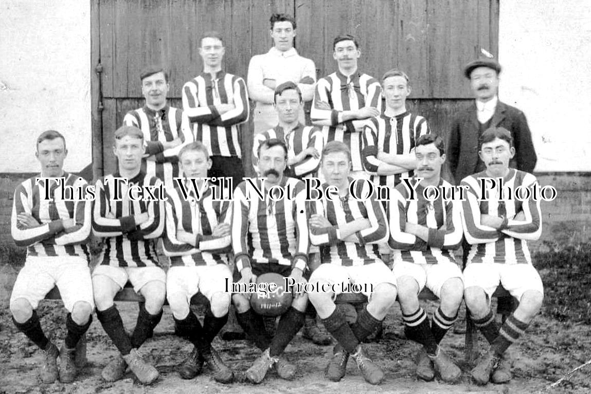 NF 1784 - Hopton Football Team, Norfolk c1912
